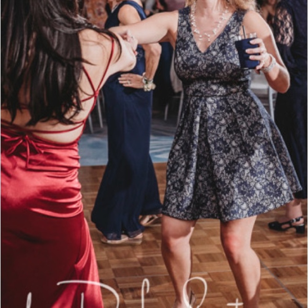 Francesca’s Cocktail Dress - Picture 4 of 7